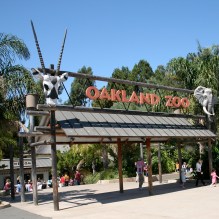 Oakland_Zoo_entrance